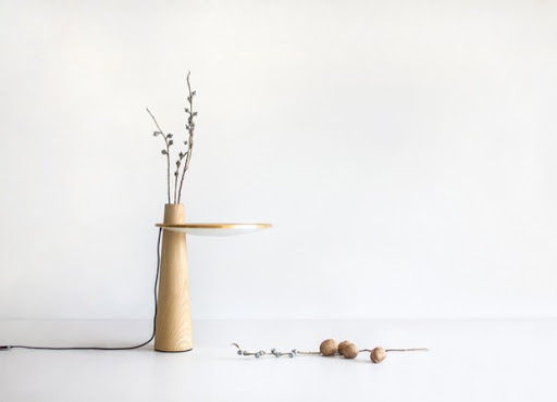 Lampe de table et vase